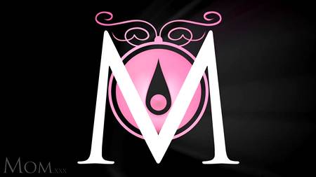 Проснувшийся самец отымел сексуальную сучку в черных чулках