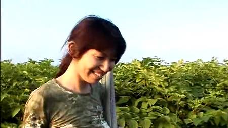 Японцы трахаются в поле