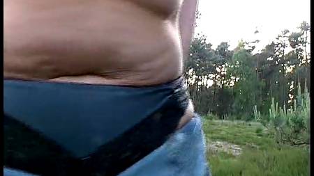 Толстушка затрахала себя сама