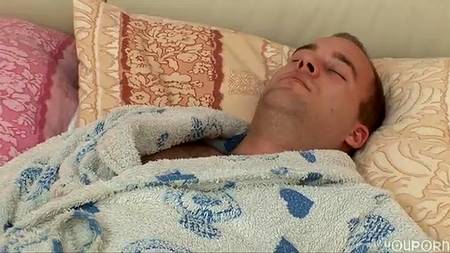 Въехал в задницу собственной мамке