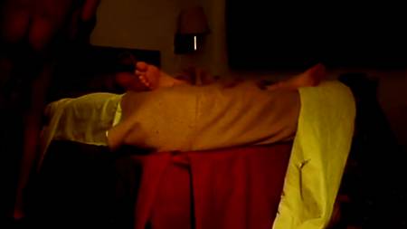 Брюнеточка согласилась на трах по-домашнему