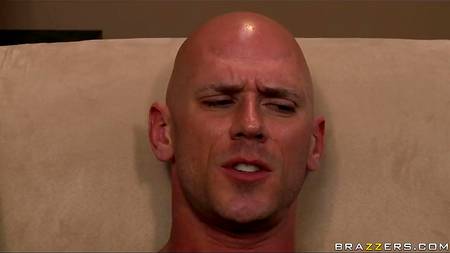 Докторша отдалась своему пациенту