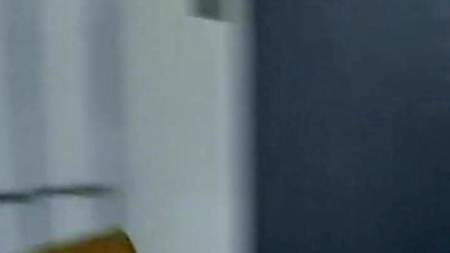 Дамочка в чулках мастурбирует