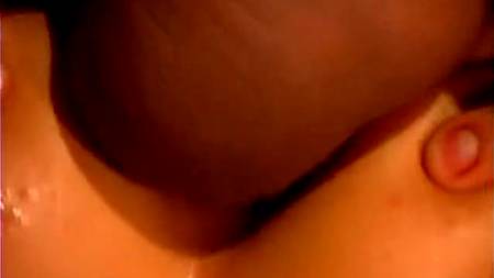 Хорошо сосет, а в попку лучше