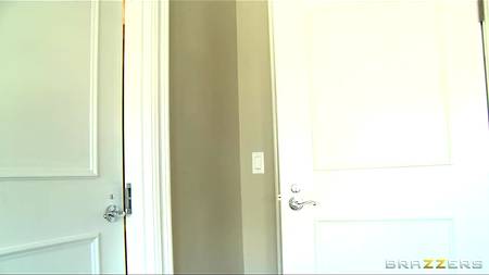 Анальные удовольствия с горничной