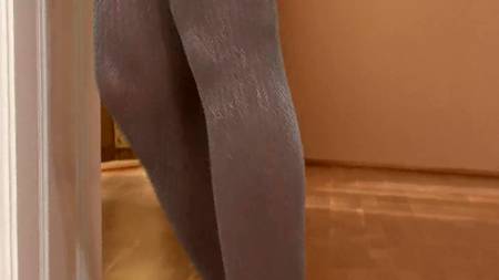 Сладкая попка на мягкой подушке