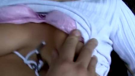 Снимает телок на улице