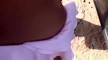 Девицу публично натянули и сняли это на камеру