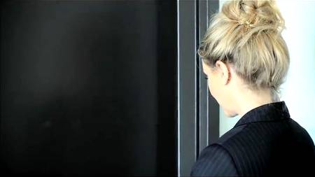 Зрелая баба отдалась продавцу интимных товаров