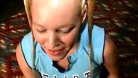 Розовая киска дебютантки