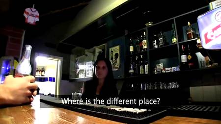 Барменша любит деньги и трах