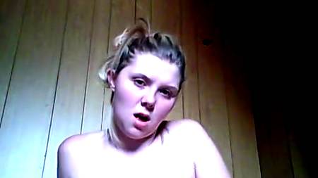 нимфа затрахала себя перед вебкой