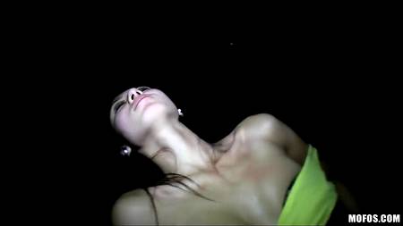 Подземный паркинг - отменное место для секса