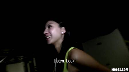 Подземный паркинг - отменное место для секса