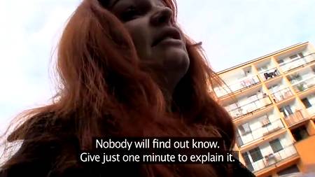 Рыжая незнакомка согласилась на анал без гандона