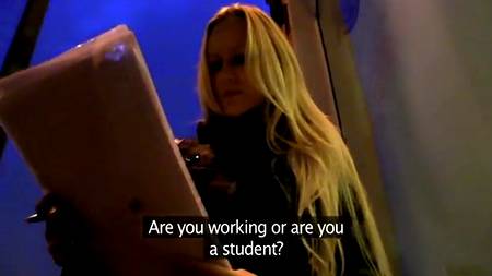 Девушка откровенно повелась на предложение стать актрисой