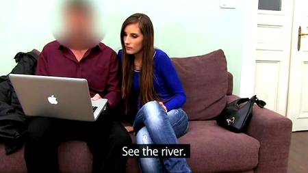 Вот так пудрят мозги молодым красоткам