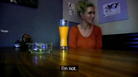 После кафешки согласилась на постель