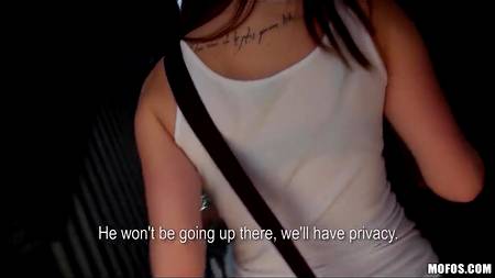 Телке сперма не понравилась