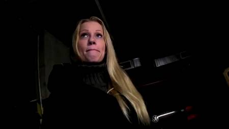 Гонорар слелал из красавицы шлюху