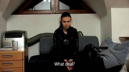 Русская ищет работу для своей пилотки