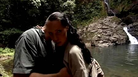 Анальная ебля у роскошного водопада