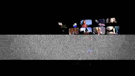 Лобок очкастой милашки в сперме