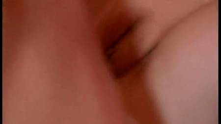 Трое дружков оттрахали проститутку во все дыры