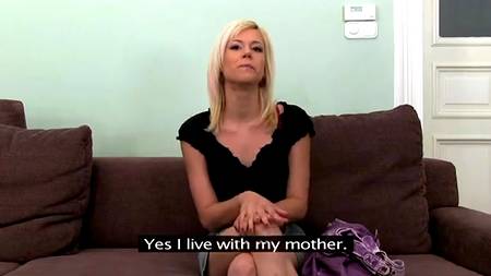 Сначала разделась, а потом отдалась