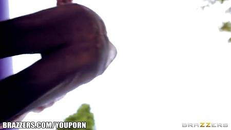 Желанная мужчинами Mischa Brooks удовлетворила очередного счастливчика