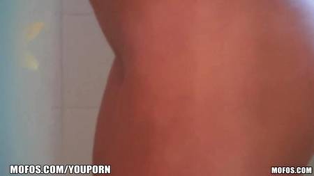 Милая блондинка устроила первоклассный отдых ее мужику