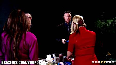 Программист трахает дочь директора фирмы