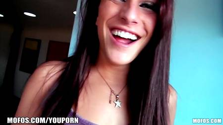 Три горячие студентки стонут от натиска членов