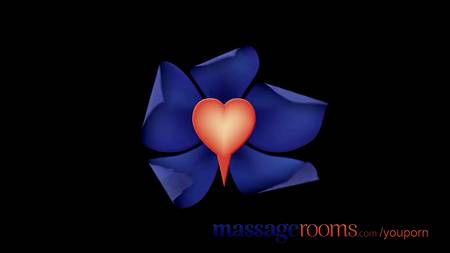 Грудастая фея знает толк и в массаже, и в сексе