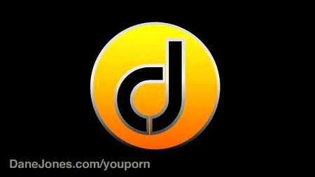 Девочка разбудила мужа сочным минетом и потрахалась