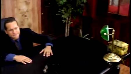 Раздолбали жопу мужику стрпоном и членом