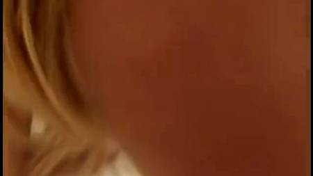 Очаровательная жена