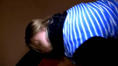 Очкастая получила сперму и деньги