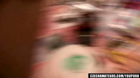 Молодые не только трахаются, но и снимают это на камеру