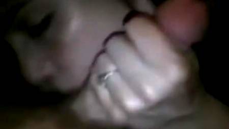 Вкусная сперма для брюнеточки