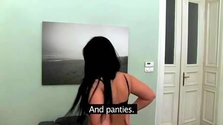 Толстушка и худышка зажигают на кастинге