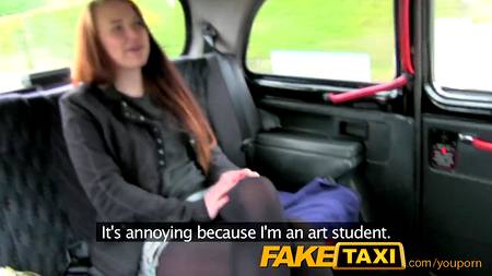Таксист с рыжей, фигуристой девкой