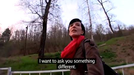 Снял телку и трахнул в заброшеном сарае