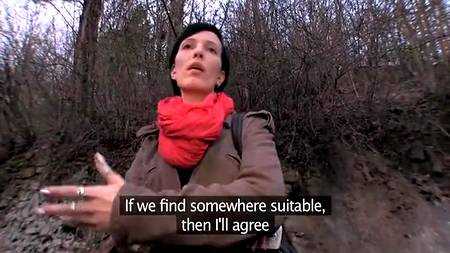 Снял телку и трахнул в заброшеном сарае