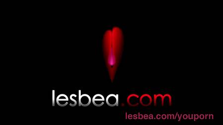 Лесбийские забавы на массаже