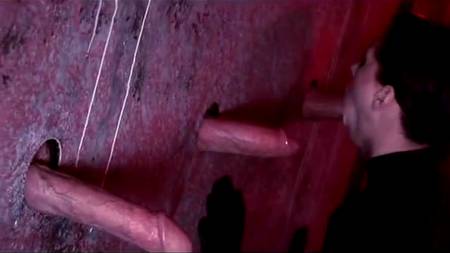 Рабы делают все для сладких дырок своей госпожи