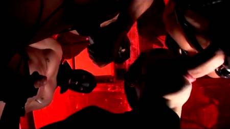 Рабы делают все для сладких дырок своей госпожи