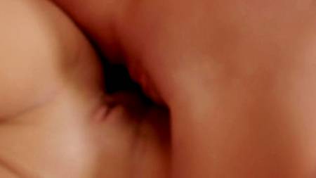 Муж превратил жену в лесбиянку