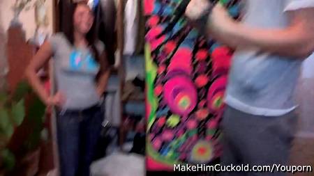 Ева трахается, а у мужа ростут рога