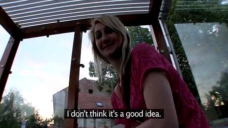 Дикий секс в грязной подворотне